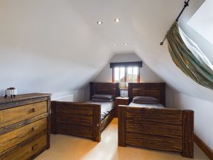 Bedroom- click for photo gallery
